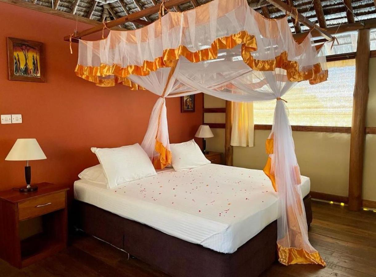Barry'S Beach Resort Mkwaja Exterior foto