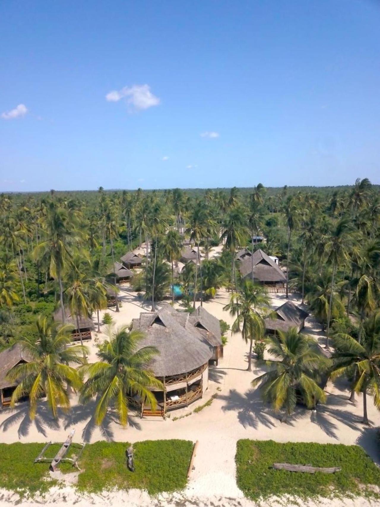 Barry'S Beach Resort Mkwaja Exterior foto
