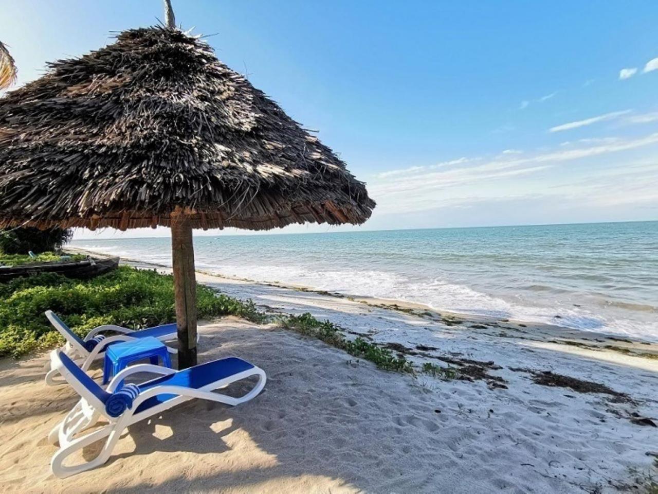 Barry'S Beach Resort Mkwaja Exterior foto
