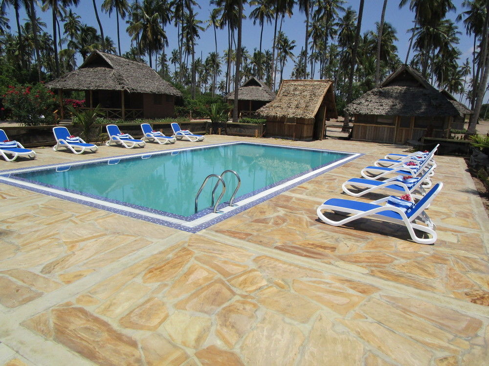 Barry'S Beach Resort Mkwaja Exterior foto