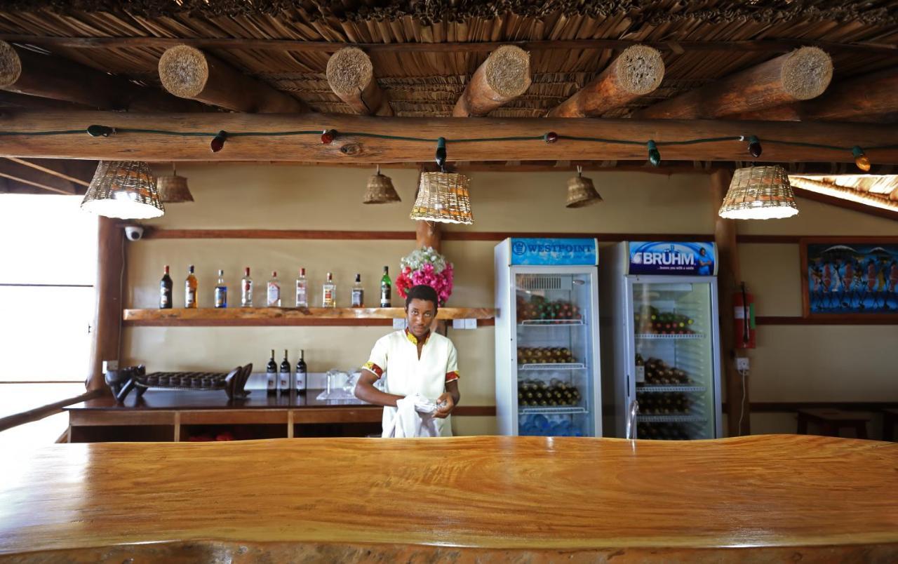 Barry'S Beach Resort Mkwaja Exterior foto